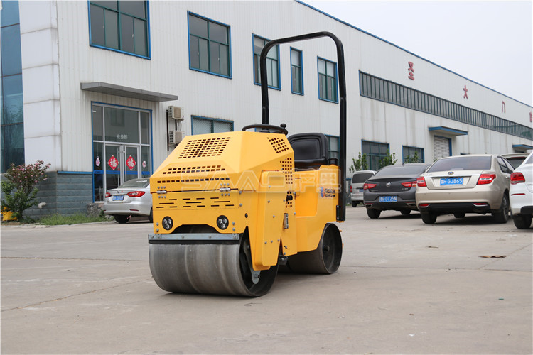 <b> 小型振動(dòng)壓路機(jī)的剎車(chē)原理</b>