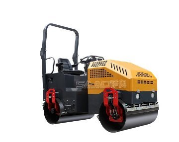 ?薩奧SYL-1100 3噸雙鋼輪座駕壓路機(jī)